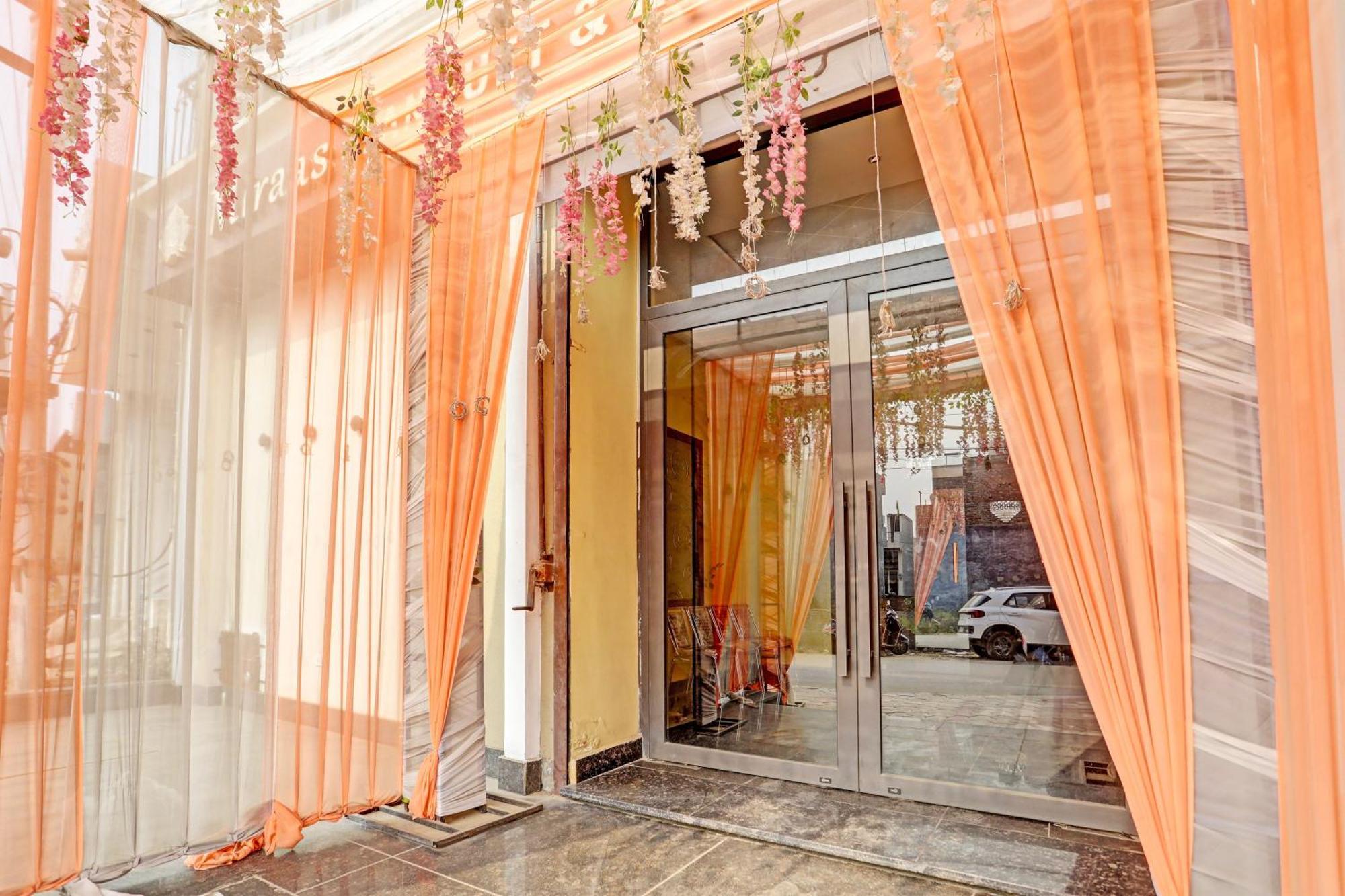 Hotel O Miraas Hotel And Banquet Hall Ludhiana Buitenkant foto