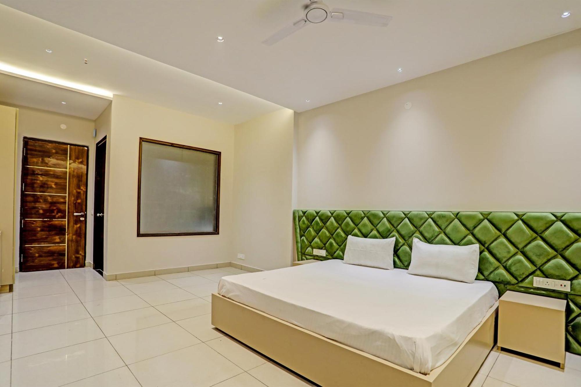 Hotel O Miraas Hotel And Banquet Hall Ludhiana Buitenkant foto